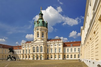 Charlottenburg Palace, city side on Spanndauer Damm with courtyard of honour and equestrian statue