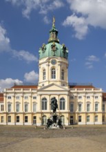 Charlottenburg Palace, city side on Spanndauer Damm with courtyard of honour and equestrian statue