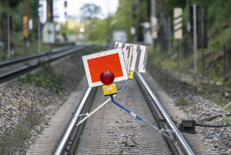 Track closed. The signal is called Sh2 (protective stop) . The stop sign is placed in front of