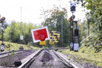 Track closed. The signal is called Sh2 (protective stop) . The stop sign is placed in front of