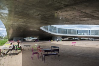 Rolex Learning Centre, SANAA architects, École polytechnique fédérale de Lausanne, EPFL, Lausanne,