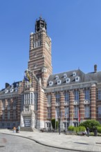 Courthouse, court house, expressionist brick architecture in the city centre of Dendermonde,