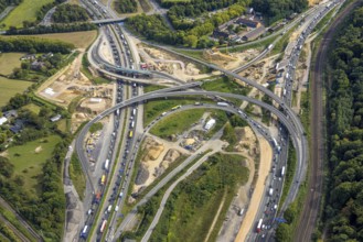 Aerial view, motorway junction Kaiserberg with construction site, Duissern, Duisburg, Ruhr area,
