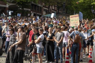 Worldwide climate strike by Fridays for Future under the motto Exit Gas - Enter Future,