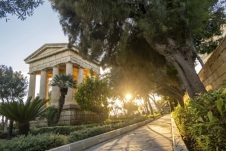 Wonderful neoclassical Monument at Sunrise in Lower Barrakka Gardens, Valletta, Malta