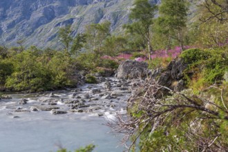 River Sjoa in front of the rock face of Mount Besseggen, Jotunheimen National Park, Tessanden,