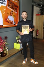 Chef Steffen Henssler at the presentation of his new cookbook HENSSLERS SCHNELLE NUMMER - mornings,