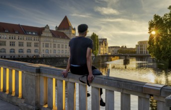 Evening sun at the Bodemuseum, Monbijou Bridge, Museum Island, Berlin, Germany