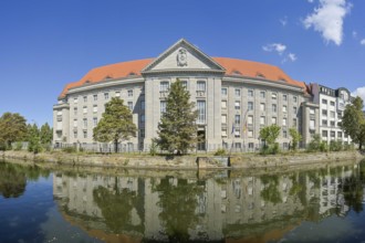 Federal Ministry of Defence, Landwehrkanal, Reichpietschufer, Tiergarten, Mitte, Berlin, Germany