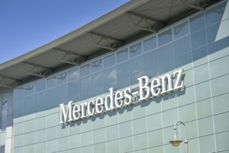 Mercedes-Benz branch, Salzufer, Charlottenburg, Charlottenburg-Wilmersdorf, Berlin, Germany