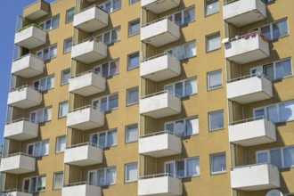 Residential building, prefabricated building, balconies, Olbersstraße, Charlottenburg,
