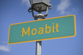 Sign, Moabit district, Mitte, Berlin, Germany