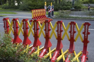 Pitagone, vehicle barriers on the road, Festival Hill, on the Green Hill, Bayreuth, Upper