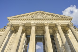Reichstag building, Inscription, To the German people, Centre, Berlin, Germany