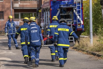 Rescue of people from a car that has crashed into a house, large-scale exercise FÜLEX25, of the