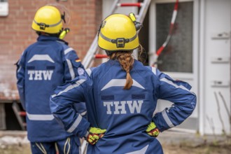Rescue and recovery of people after a drone attack on residential buildings in a civil defence
