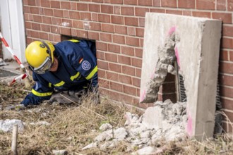 Rescue and recovery of people after a drone attack on residential buildings in a civil defence