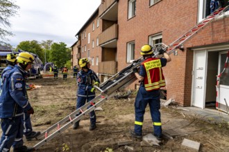 Rescue and recovery of people after a drone attack on residential buildings in a civil defence