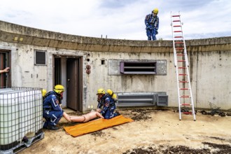 Rescue and recovery of people in an area possibly affected by hazardous substances, operation under