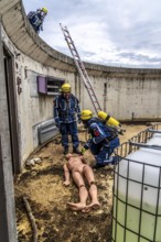 Rescue and recovery of people in an area possibly affected by hazardous substances, operation under