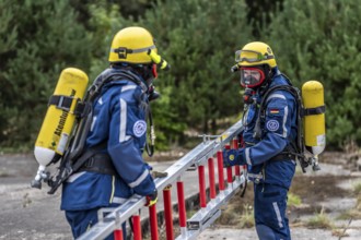 Rescue and recovery of people in an area possibly affected by hazardous substances, operation under