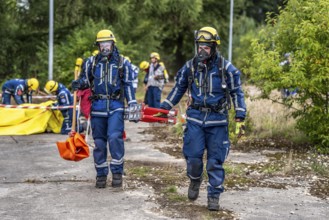 Rescue and recovery of people in an area possibly affected by hazardous substances, operation under