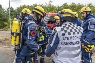 Rescue and recovery of people in an area that may be affected by hazardous substances, use of