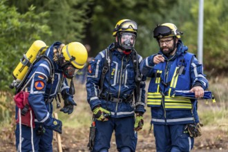 Rescue and recovery of people in an area possibly affected by hazardous substances, operation under