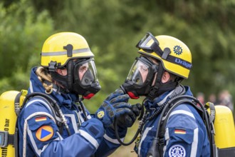 Rescue and recovery of people in an area possibly affected by hazardous substances, operation under