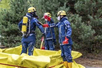 Rescue and recovery of people in an area that may be affected by hazardous substances, use of