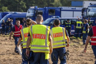 Volunteer emergency services at the large-scale exercise FÜLEX25, organised by the THW, Federal