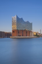 View over the Norderelbe to the Elbphilharmonie, long exposure, Hamburg, Germany