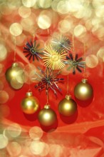 Christmas decoration, Christmas tree baubles, home-made straw stars, Germany