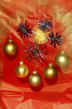 Christmas decoration, Christmas tree baubles, home-made straw stars, Germany