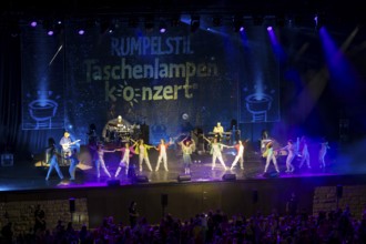 The band Rumpelstil consisting of Jörn Brumme (boss / voc, fl, git), Peter Schenderlein (director /