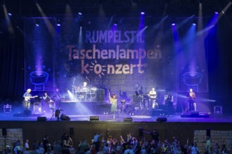 The band Rumpelstil consisting of Jörn Brumme (boss / voc, fl, git), Peter Schenderlein (director /