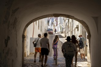 The old town of Lagos, in the passage of the city gate, old city wall, Arco / Porta de São Gonçalo,