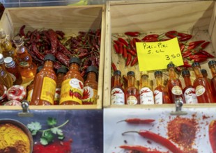 The central market, market hall, Mercado Municipal de Lagos, on three floors, offering all kinds of