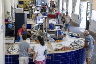 The central market, market hall, Mercado Municipal de Lagos, on three floors, offering all kinds of