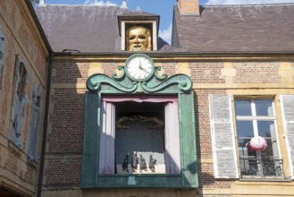Grand Marionnettiste, marionette, automaton clock, International Puppet Centre, capital of