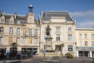 Charles de Gonzague, town founder, monument, fountain, Charleville-Mézières, Ardennes, Grand Est,