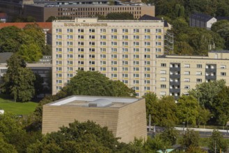 View from the lantern of the Church of Our Lady to the new synagogue and hotel on the