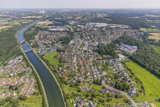 Aerial view, Datteln-Hamm Canal and Rünthe town view, Bergkamen, Ruhr area, North Rhine-Westphalia,