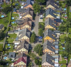 Aerial view, miners' housing estate Glück-Auf-Straße with colourful house facades in Rünthe,