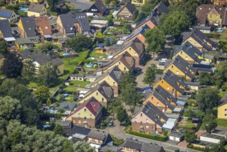 Aerial view, miners' housing estate Glück-Auf-Straße with colourful house facades in Rünthe,