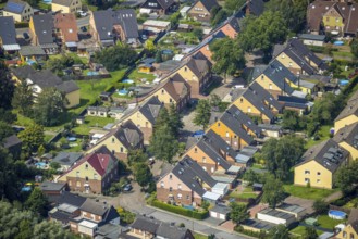 Aerial view, miners' housing estate Glück-Auf-Straße with colourful house facades in Rünthe,