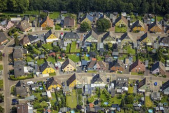 Aerial view, miners' housing estate Querstraße Beverstraße with colourful house facades in Rünthe,