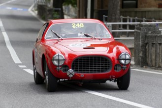 No. 248, Ferrari 225 S berinetta Vignale, built in 1952, A red classic car with a closed body