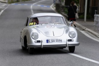 No. 297, Porsche 356 1500 Speedster, year of construction 1954, silver classic car with racing