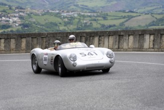 No. 366, Porsche 550 Spyder RS, built in 1955, silver classic racing car with two drivers on a